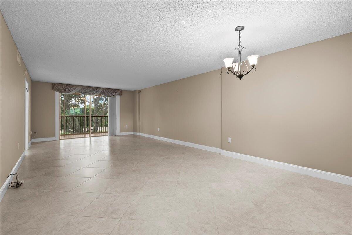 4734 Lucerne Lakes Boulevard E 302, Lake Worth, FL 33467 photo 6