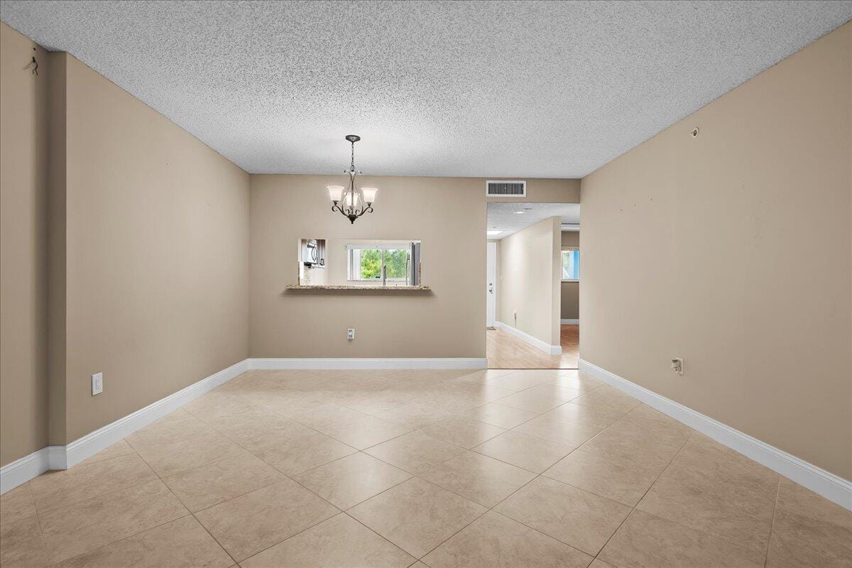 4734 Lucerne Lakes Boulevard E 302, Lake Worth, FL 33467 photo 8