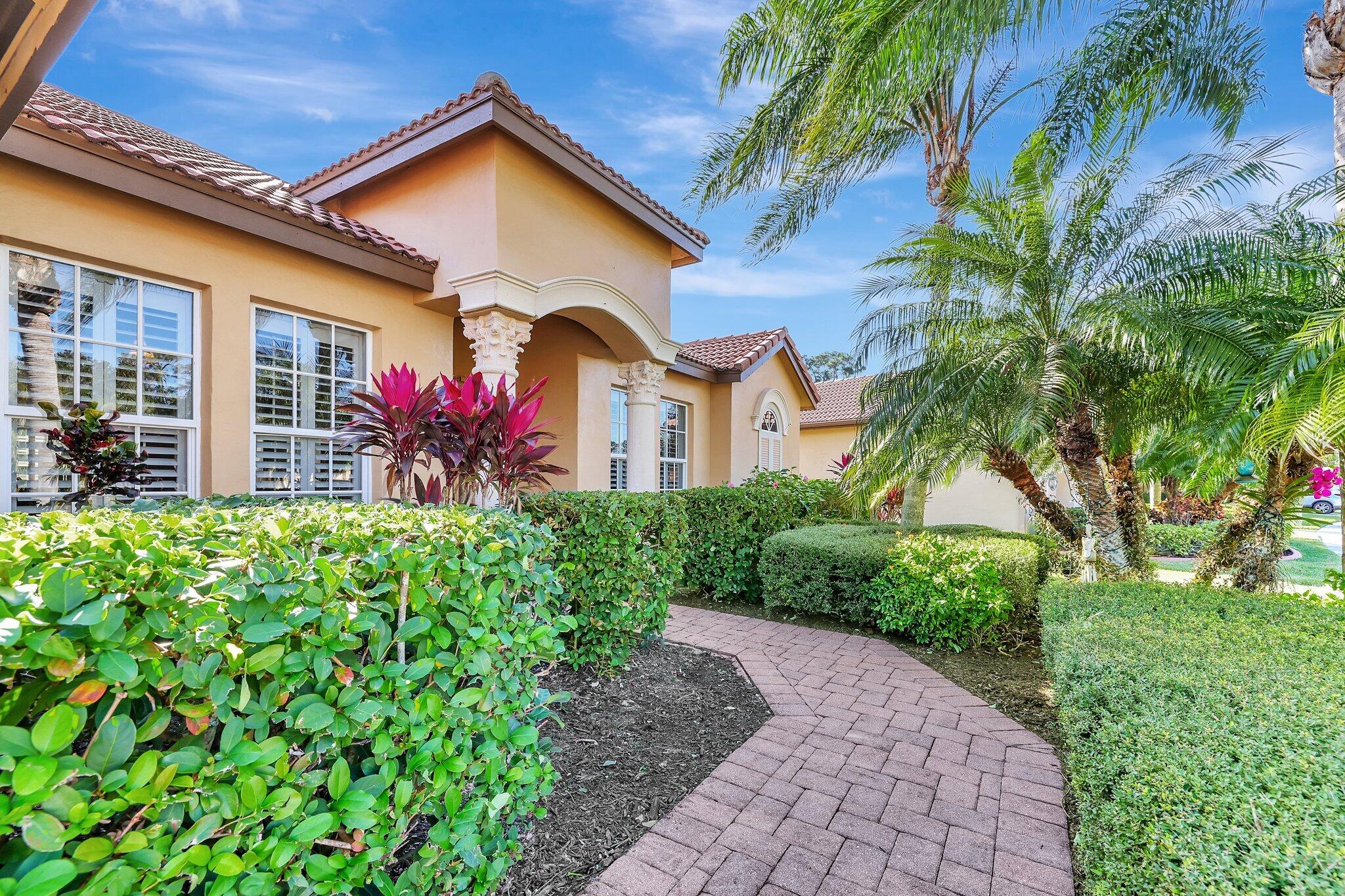 827 SW Grand Reserves Boulevard, Port St. Lucie, FL 34986, Port St Lucie