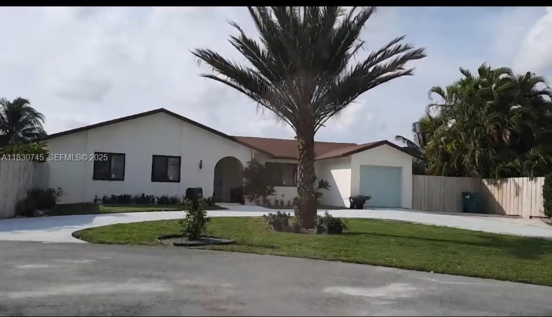 3 bedroom home for sale at 17124 109th, Miami, FL 33157 — $650,000