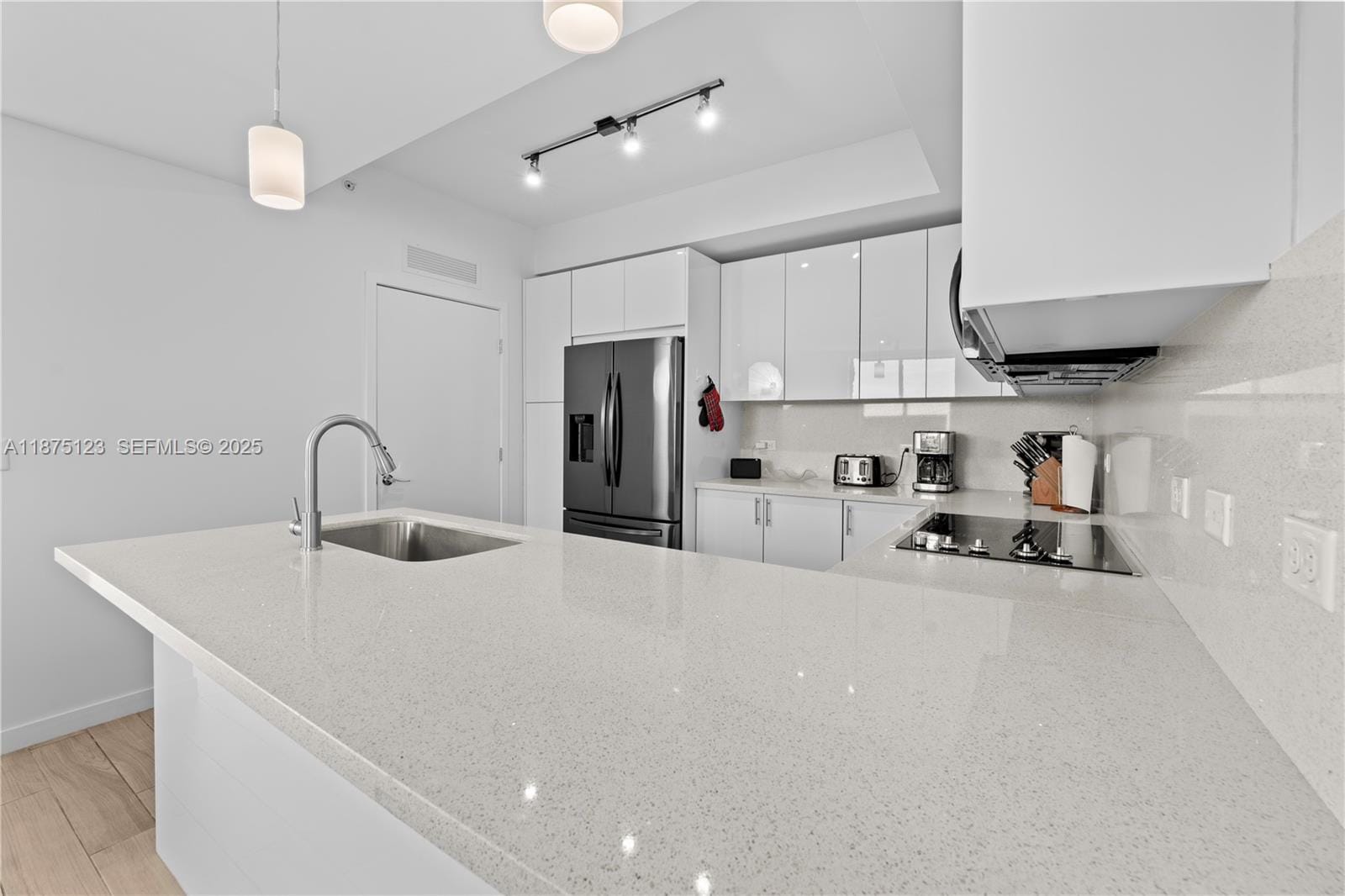 999 SW 1st Avenue 3304, Miami, FL 33130 photo 2