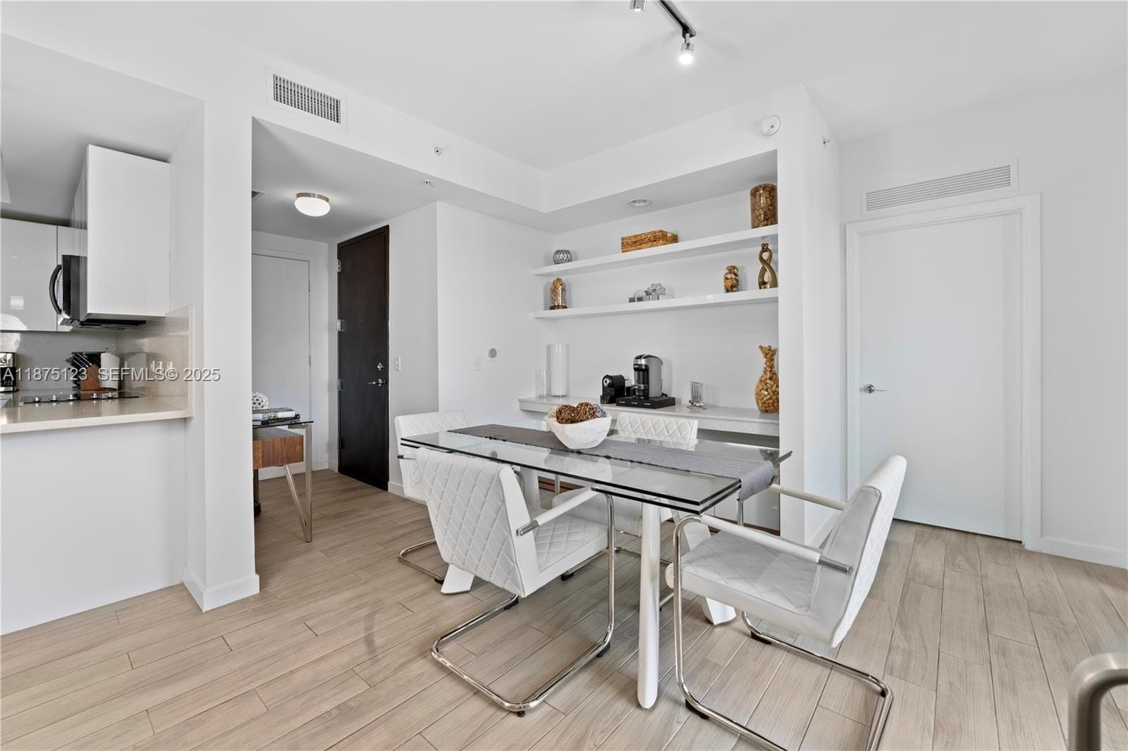 999 SW 1st Avenue 3304, Miami, FL 33130 photo 13