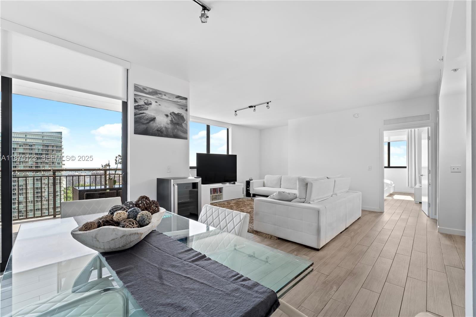999 SW 1st Avenue 3304, Miami, FL 33130 photo 18