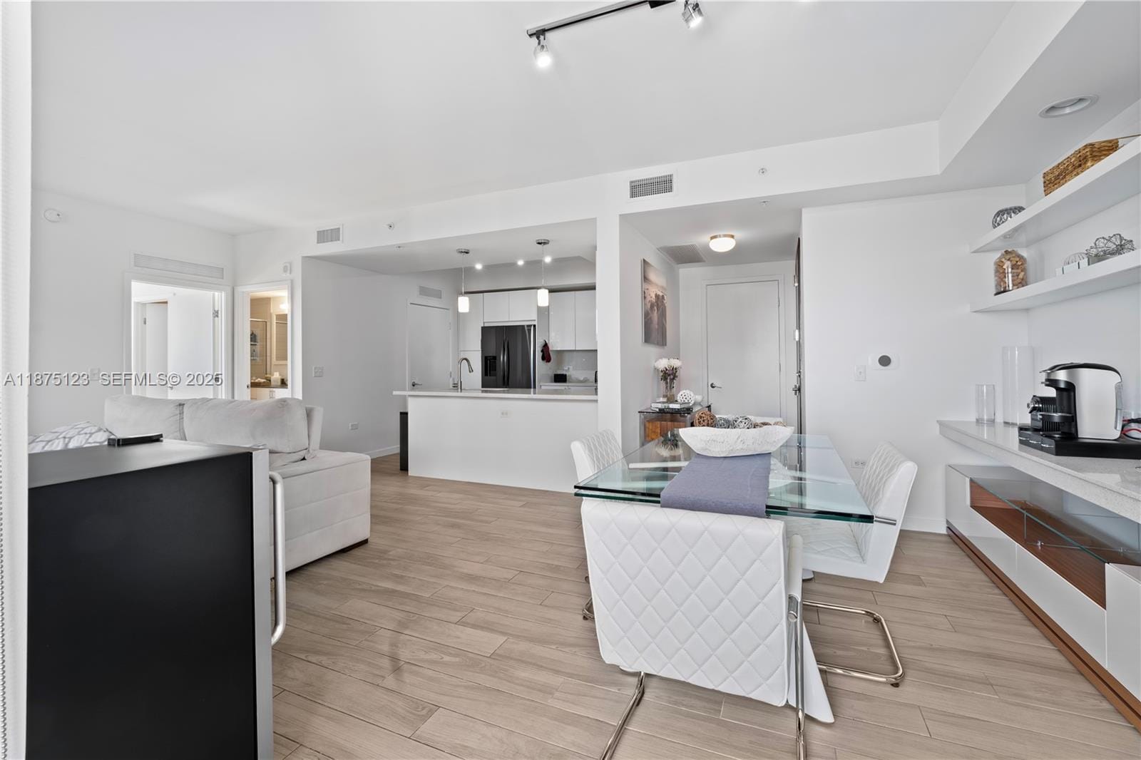 999 SW 1st Avenue 3304, Miami, FL 33130 photo 8