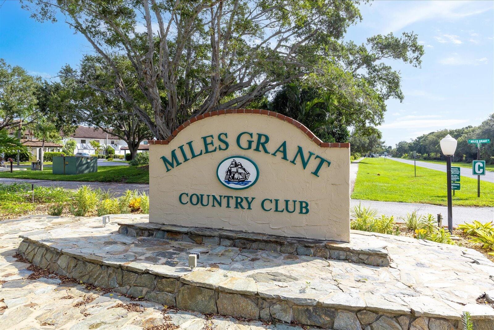5413 SE Miles Grant Road G-104, Stuart, FL 34997 photo 27