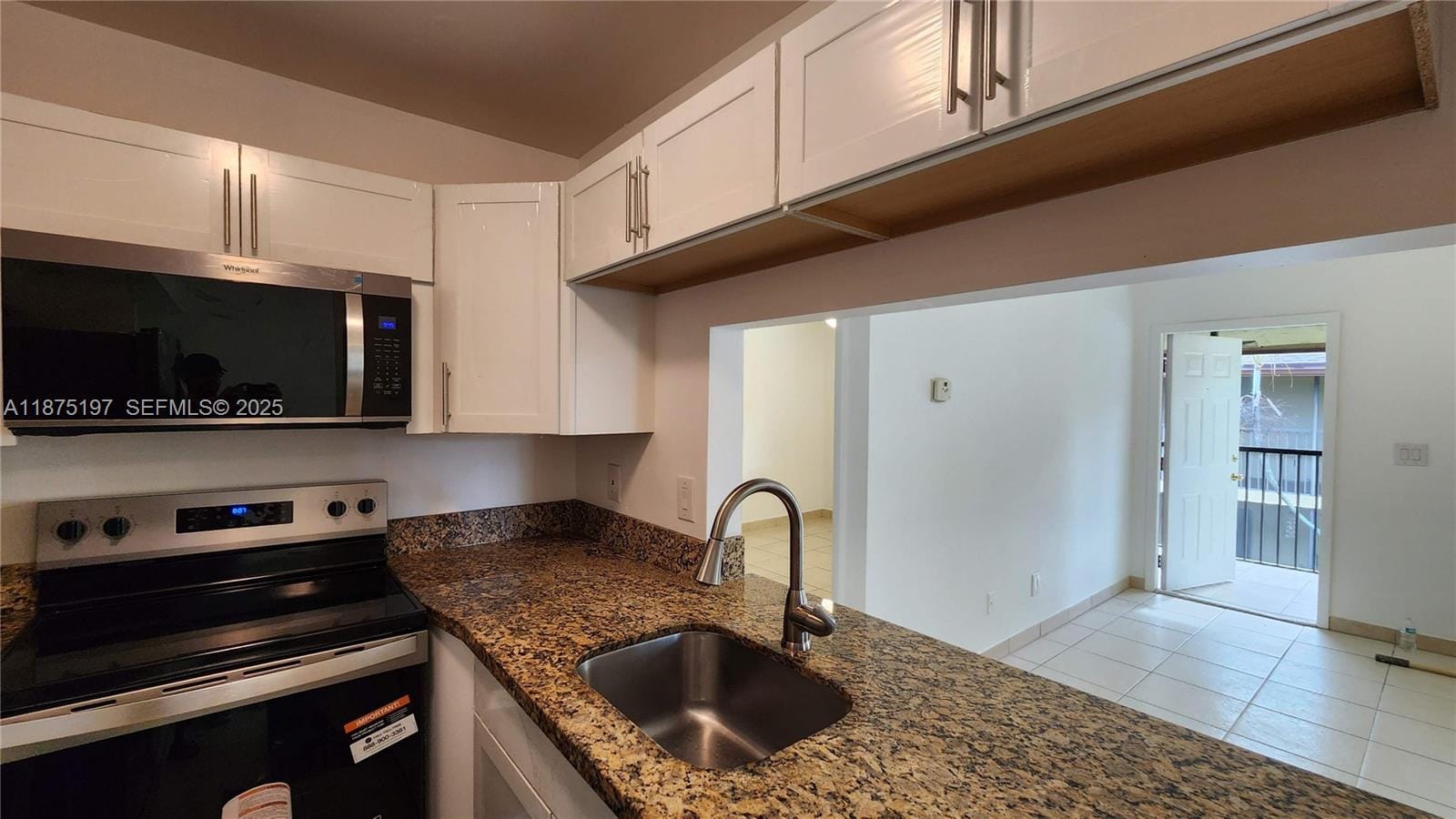 10031 Winding Lake Road 201 — photo 4