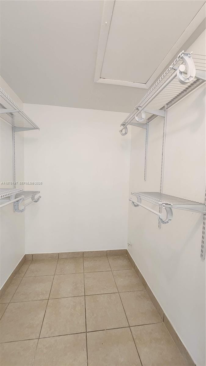 10031 Winding Lake Road 201 — photo 9