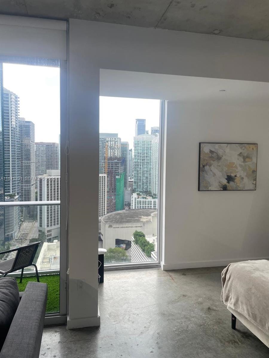 151 SE 1st Street 2807, Miami, FL 33131 photo 6