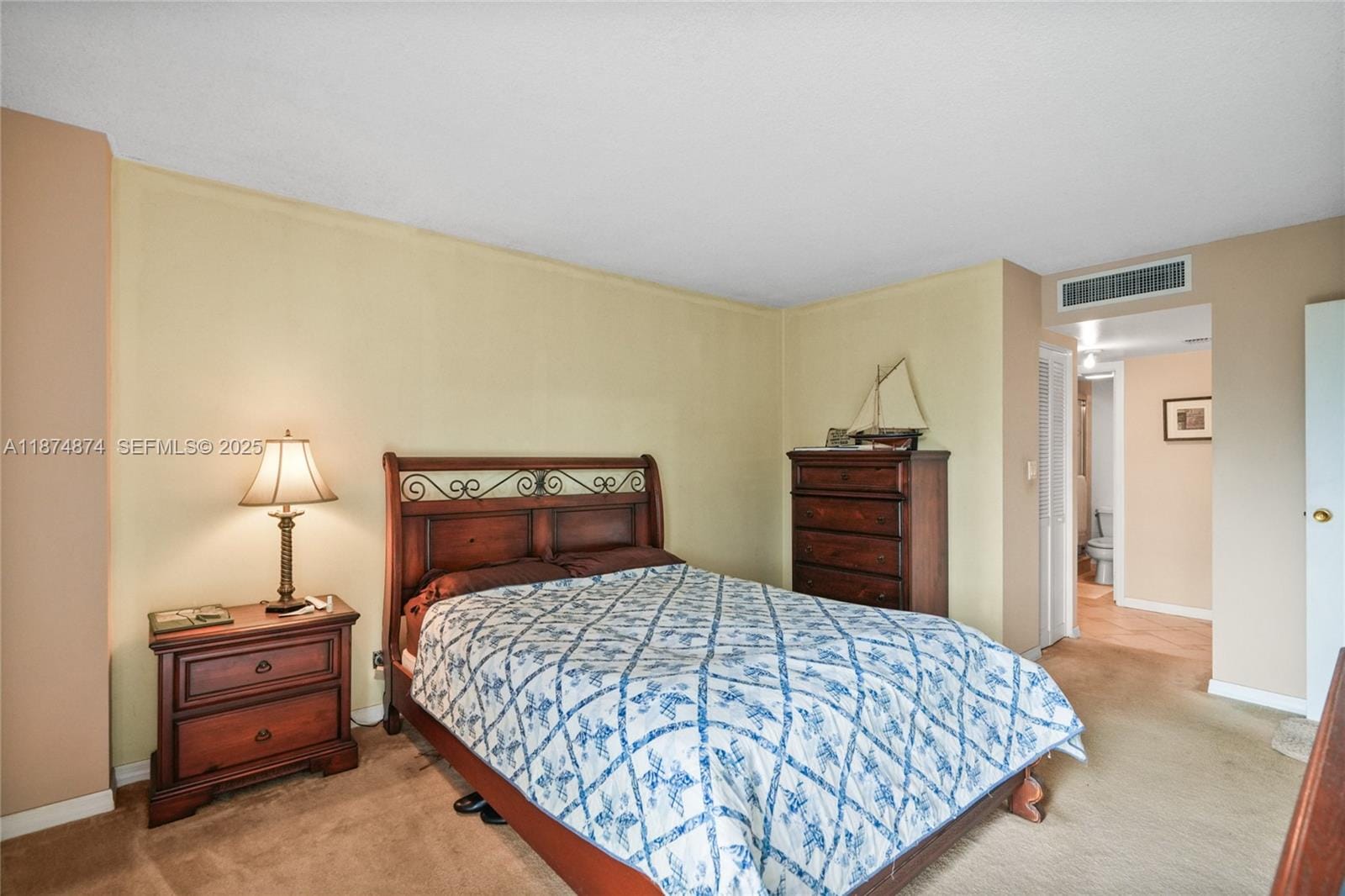 20400 W Country Club Drive 416 — photo 12