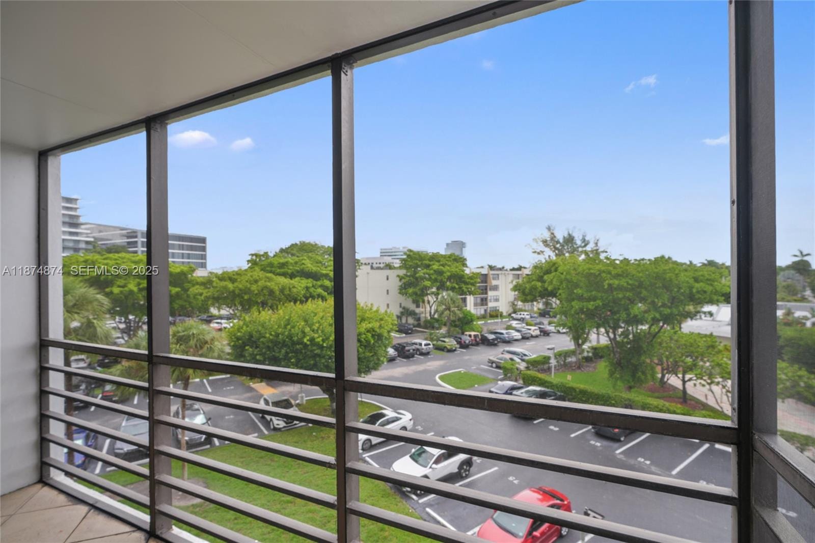 20400 W Country Club Drive 416, Aventura, FL 33180 photo 19