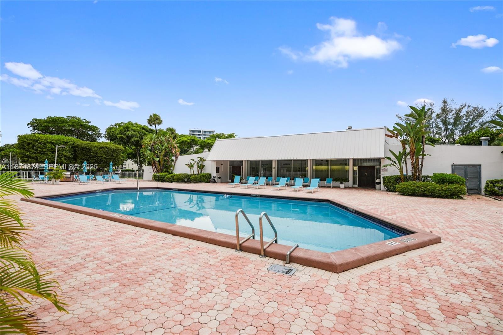 20400 W Country Club Drive 416, Aventura, FL 33180 photo 20