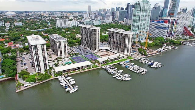 1901 Brickell Avenue B2205, Miami, FL 33129