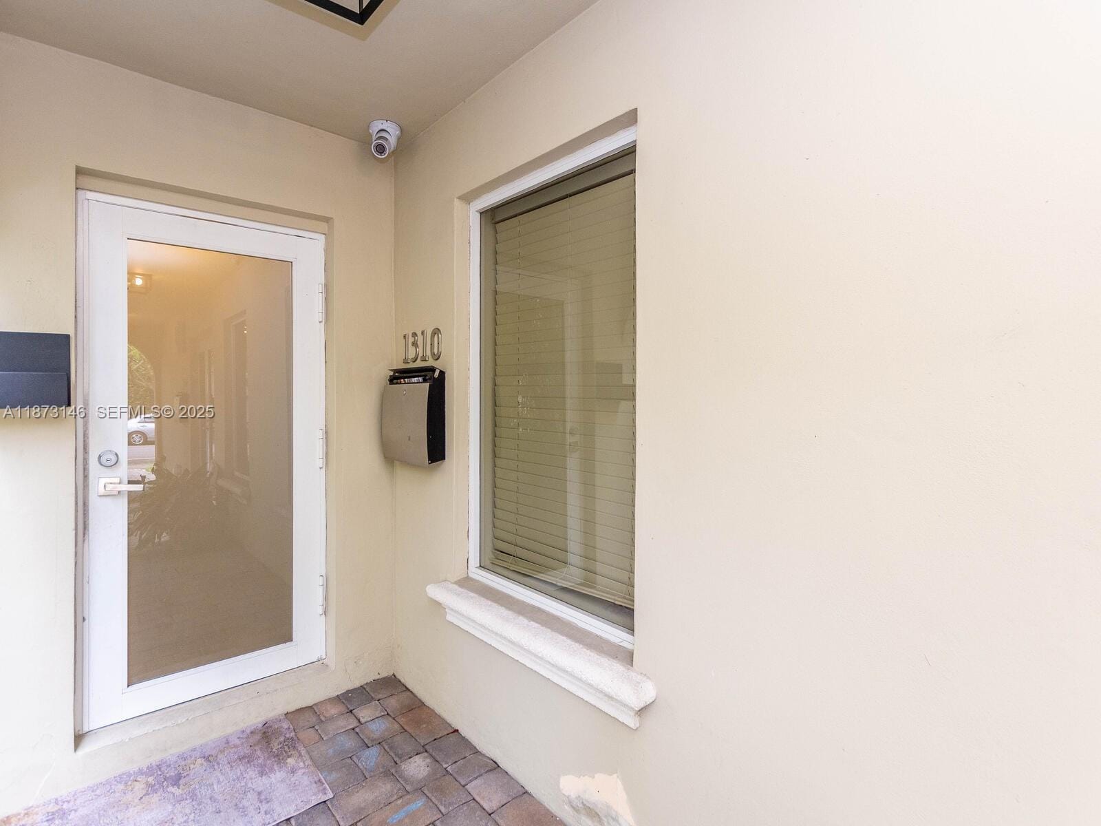 1310 Salzedo Street 1310 — photo 4