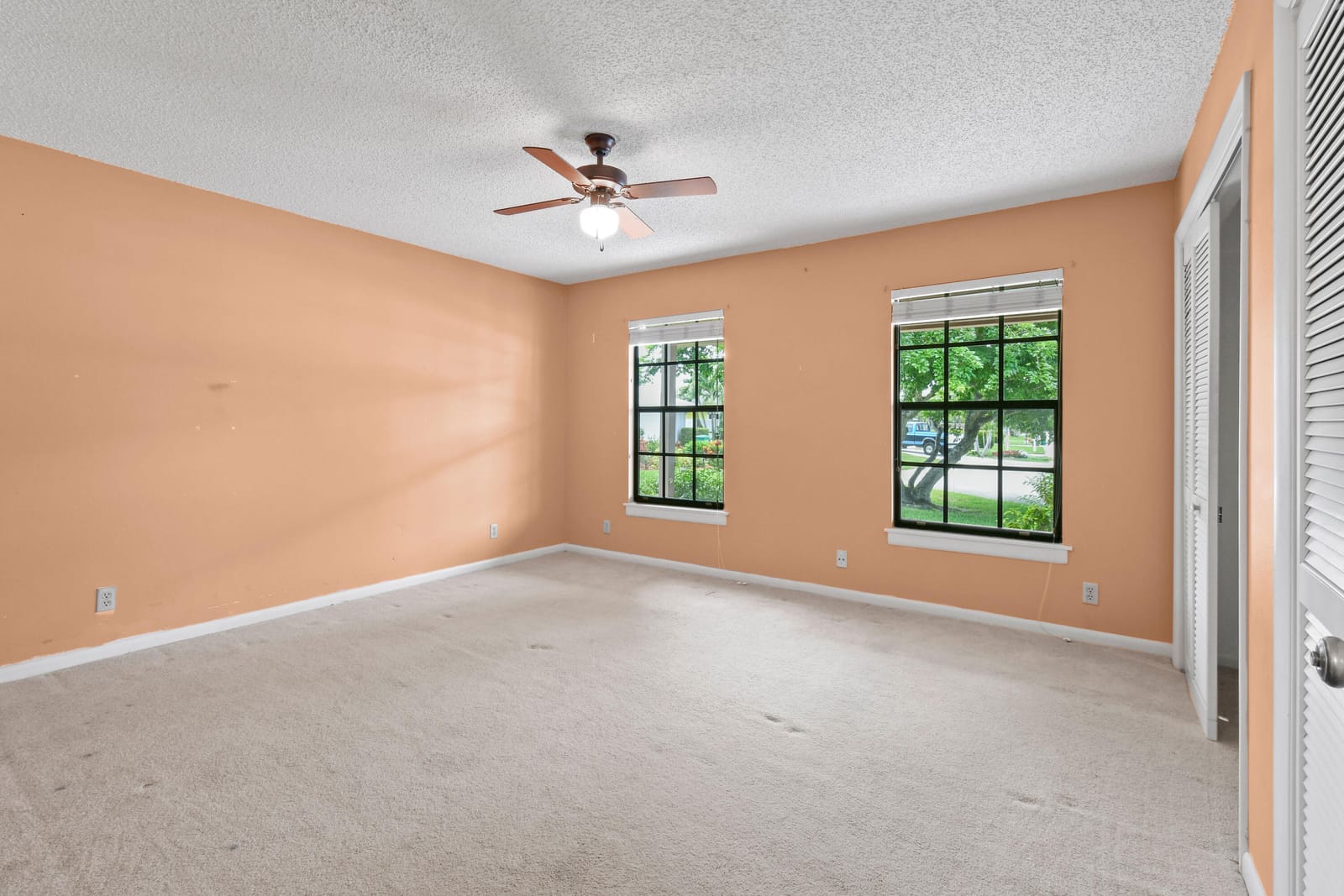 24 Russell Street, Tequesta, FL 33469 photo 13