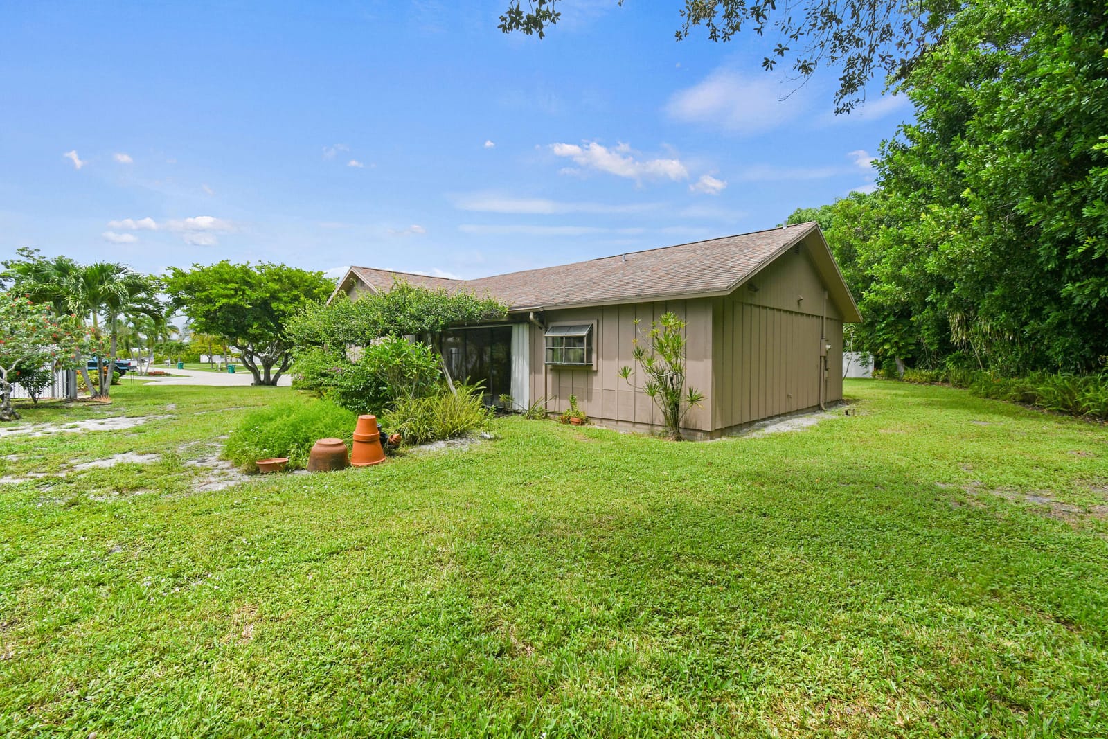 24 Russell Street, Tequesta, FL 33469 photo 21