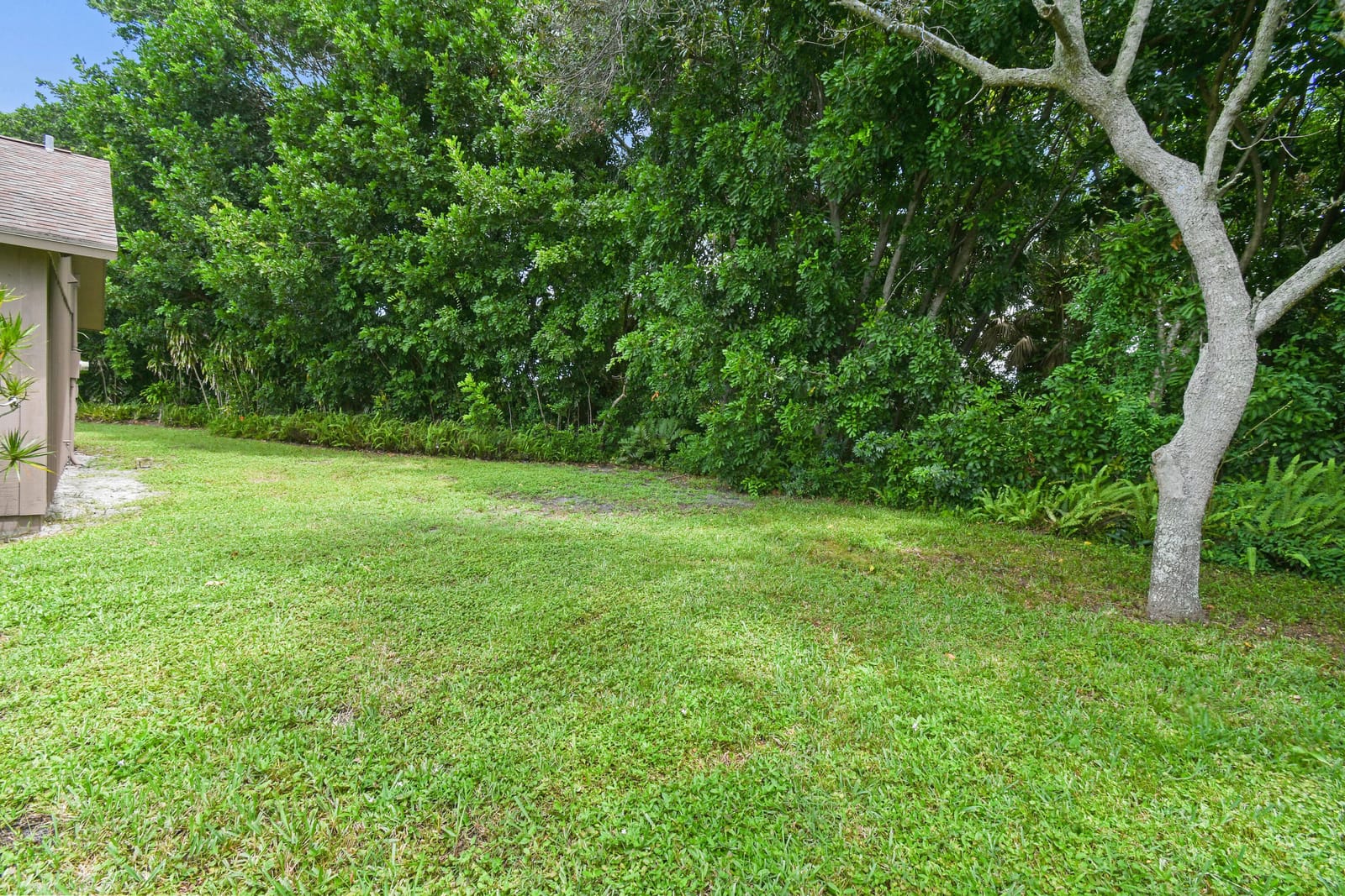 24 Russell Street, Tequesta, FL 33469 photo 22
