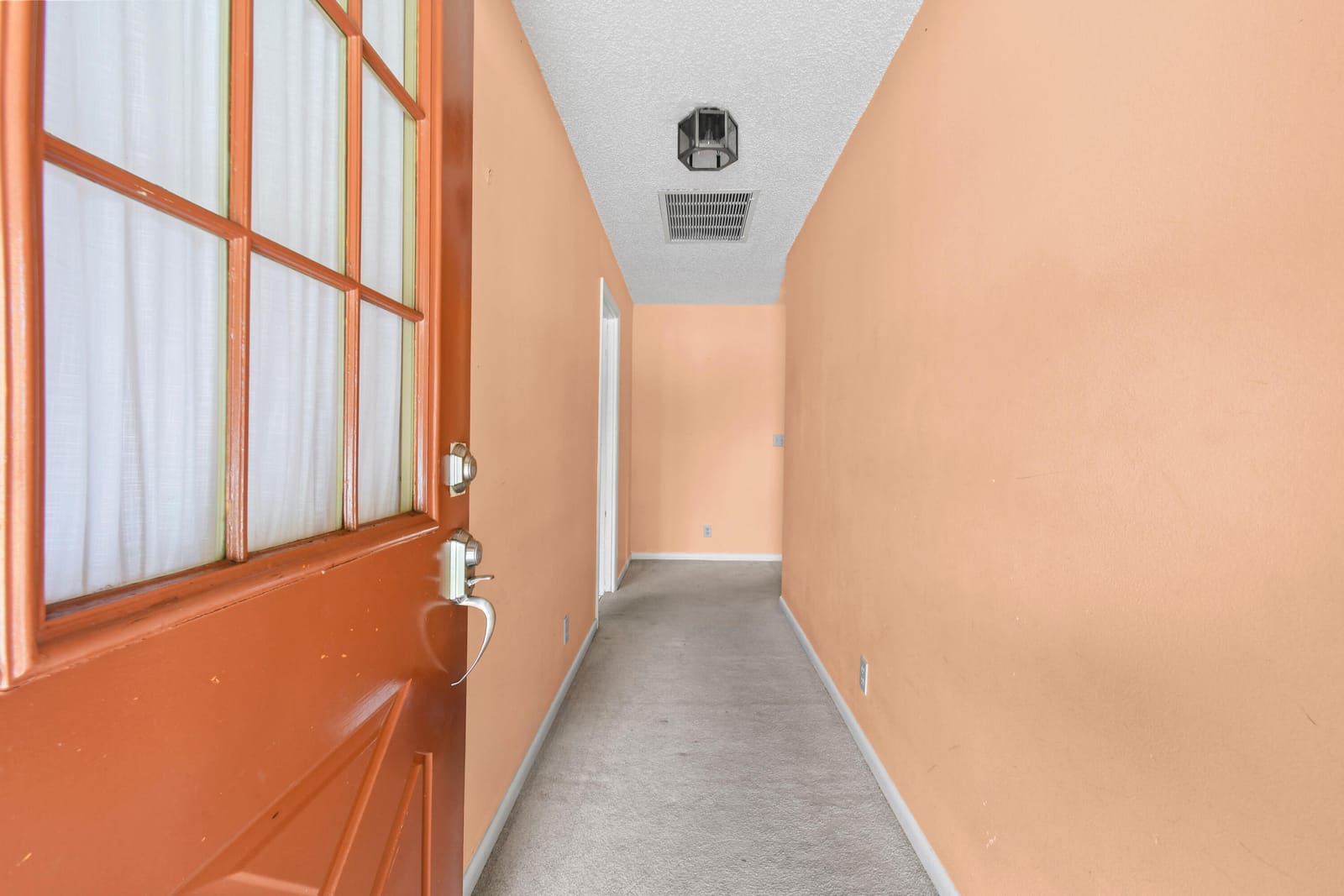 24 Russell Street — photo 6