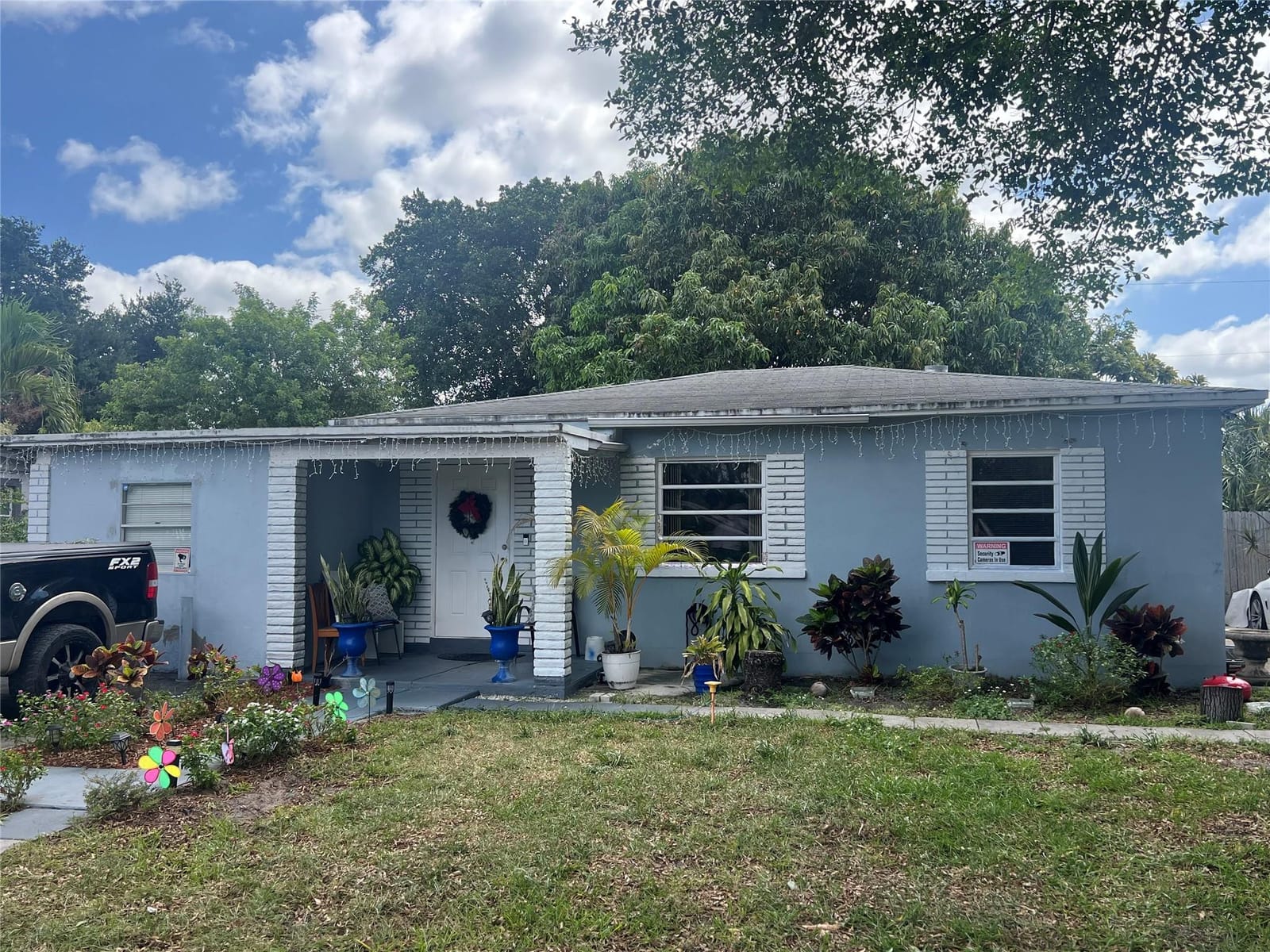 10521 NW 35th Court — photo 4