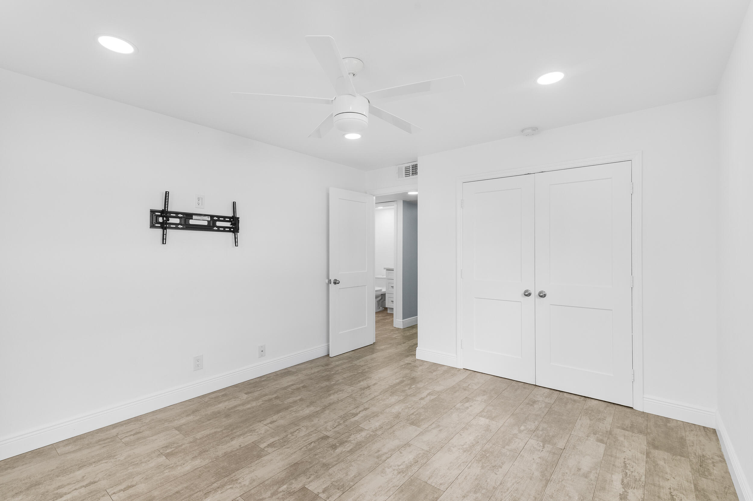 244 Monaco F, Delray Beach, FL 33446 photo 18