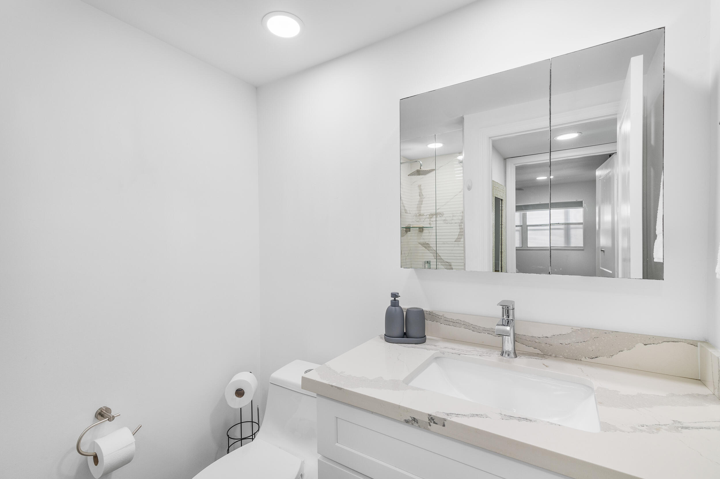 244 Monaco F, Delray Beach, FL 33446 photo 19