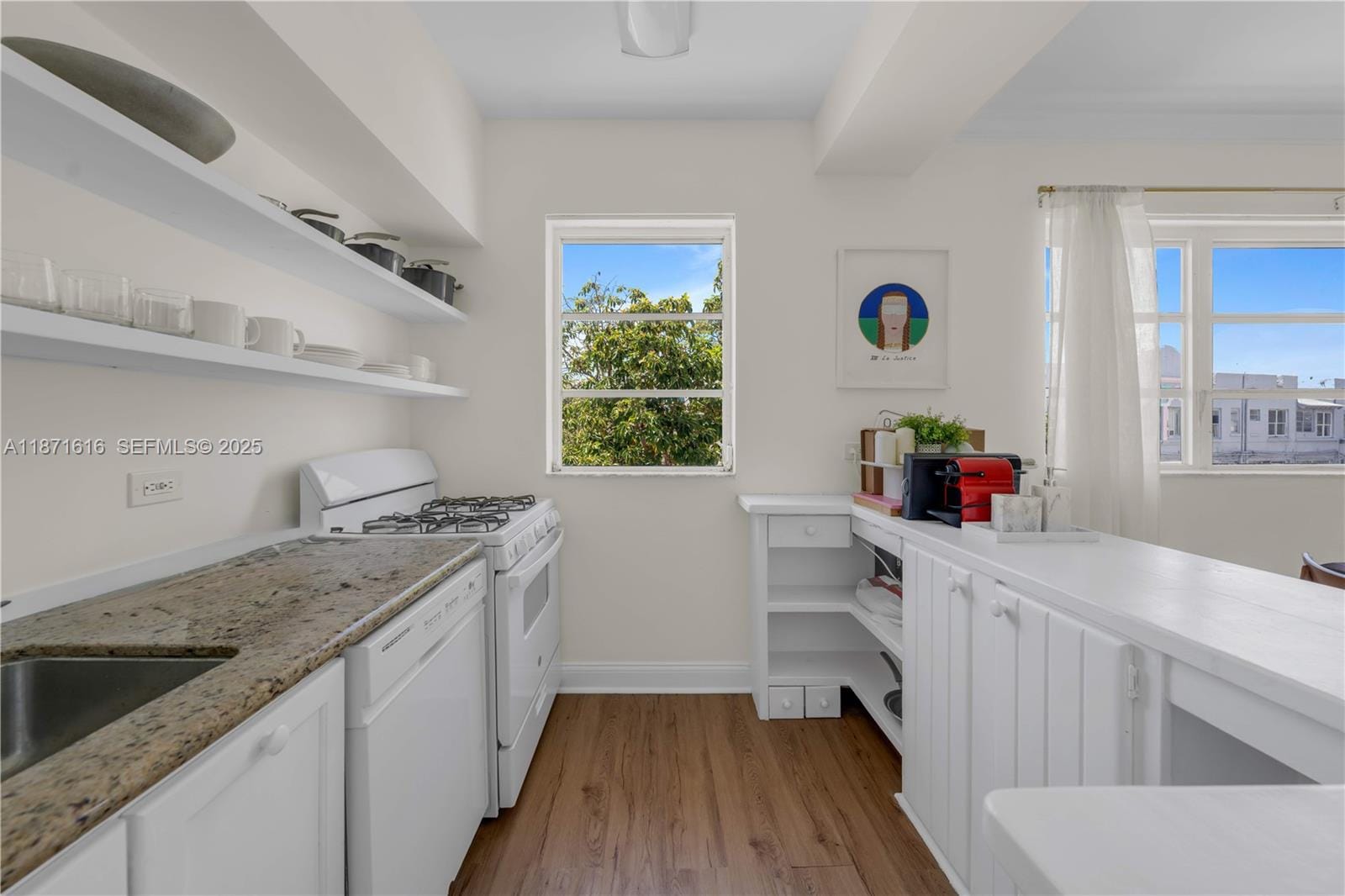 4710 Pine Tree Drive 26, Miami Beach, FL 33140 photo 11
