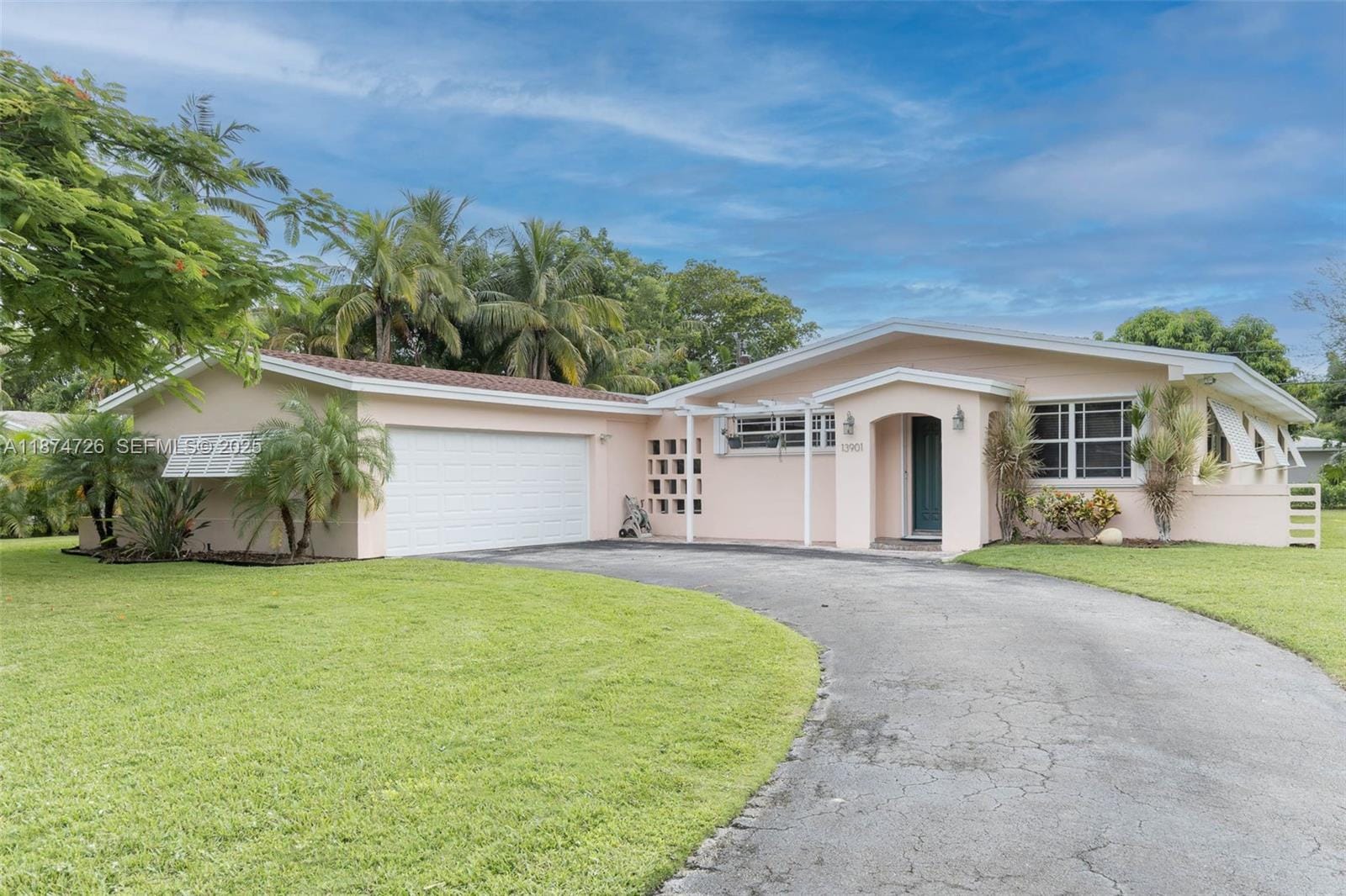 13901 SW 78th Place, Palmetto Bay, FL 33158