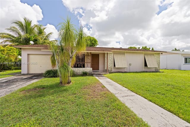 15235 SW 108th Court, Miami, FL 33157