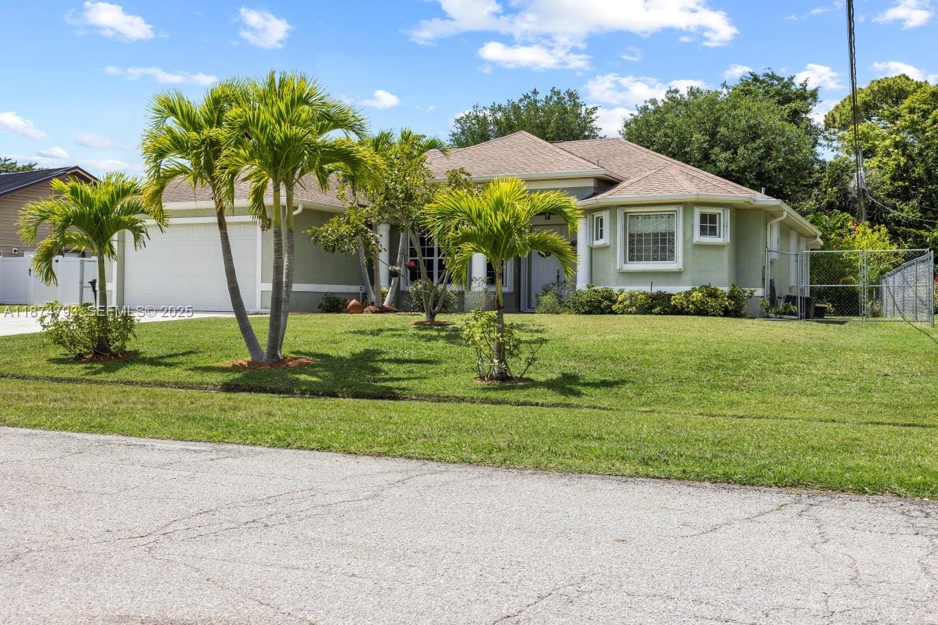 2532 SE Leithgow Street, Port St. Lucie, FL 34952