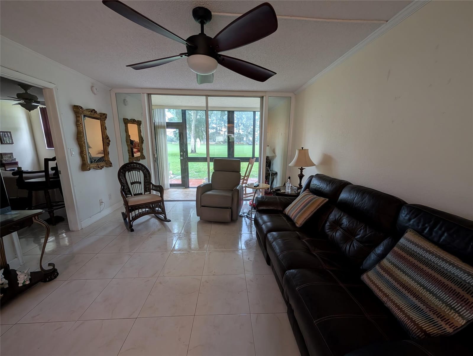 9300 N Hollybrook Lake Drive 106, Pembroke Pines, FL 33025