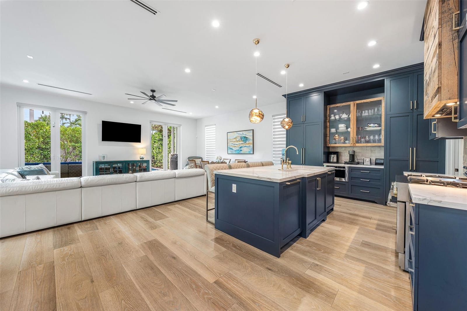 217 SE 16th Avenue, Fort Lauderdale, FL 33301 photo 9