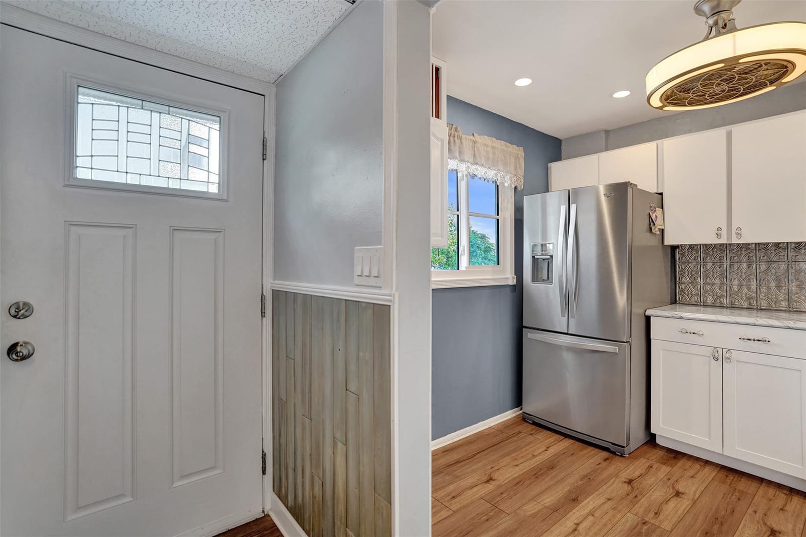 114 Royal Park Drive 2H — photo 2