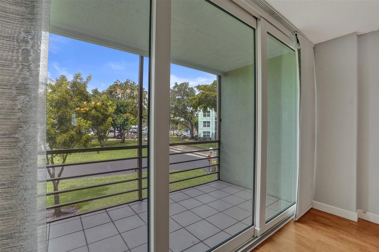 114 Royal Park Drive 2H, Oakland Park, FL 33309 photo 18