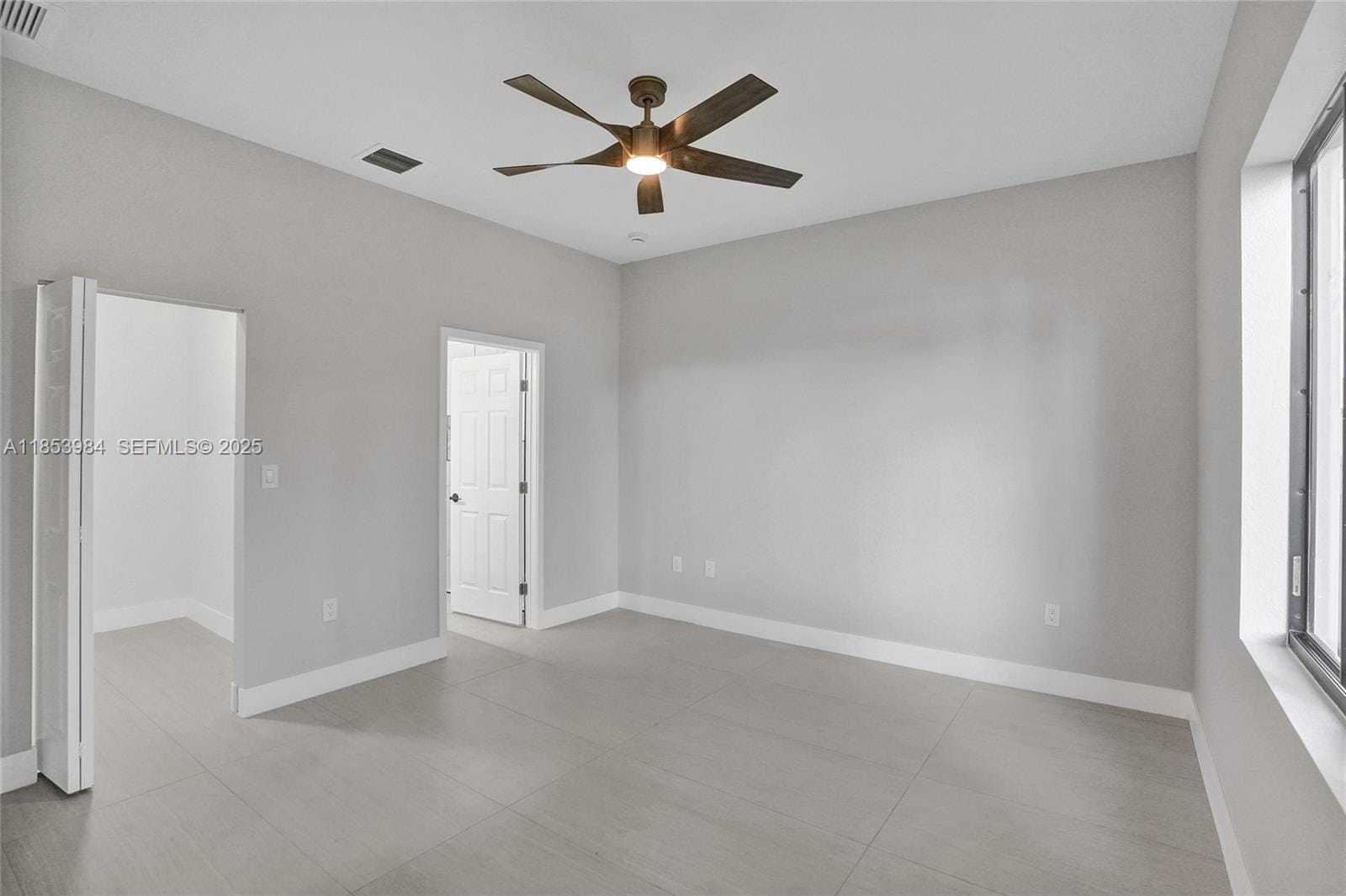 238 NW 7th Avenue — photo 8