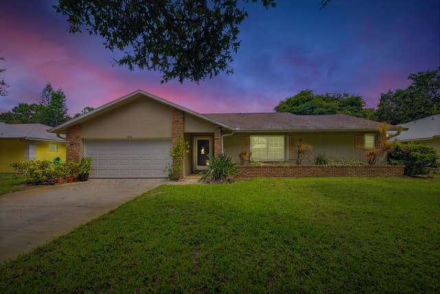 1316 41st Avenue, sold in Laurel Court, Vero Beach, FL