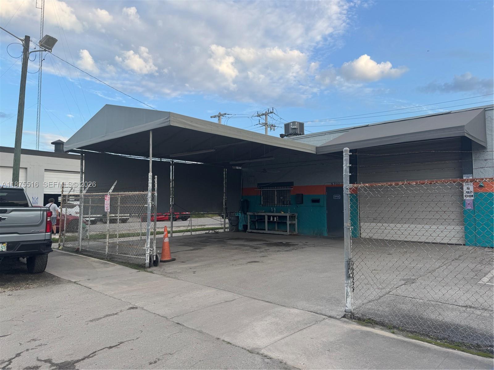 5700 Plunkett, FL 33023, Hollywood