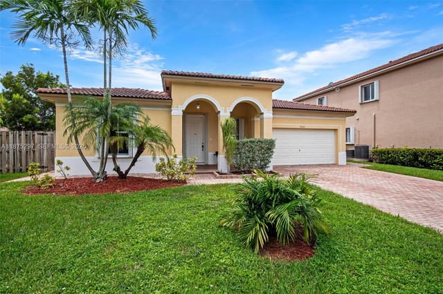 2000 NE 39th Terrace, sold in Floridian Bay Estates, Homestead, FL