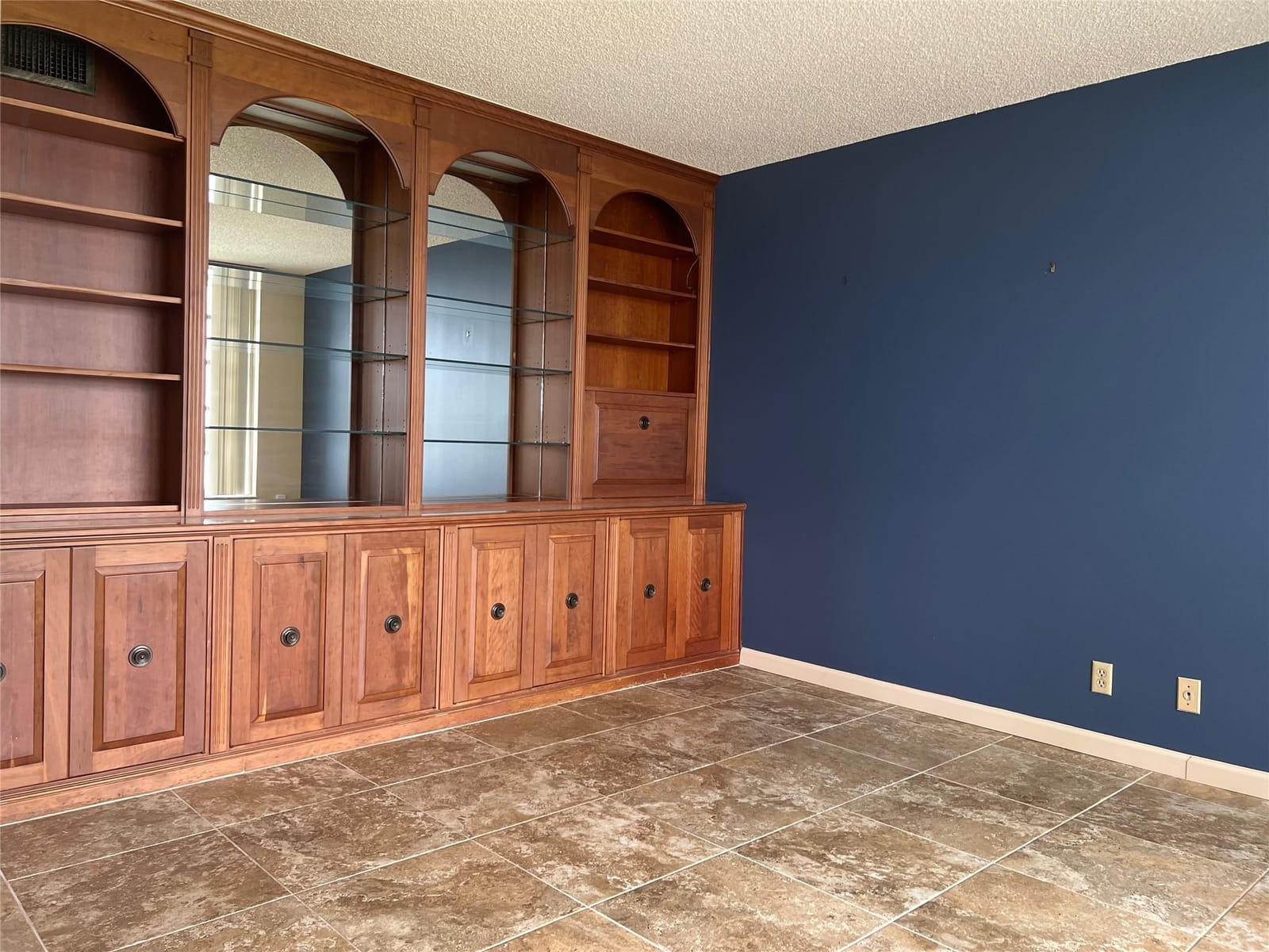 808 Cypress Boulevard 504 — photo 11