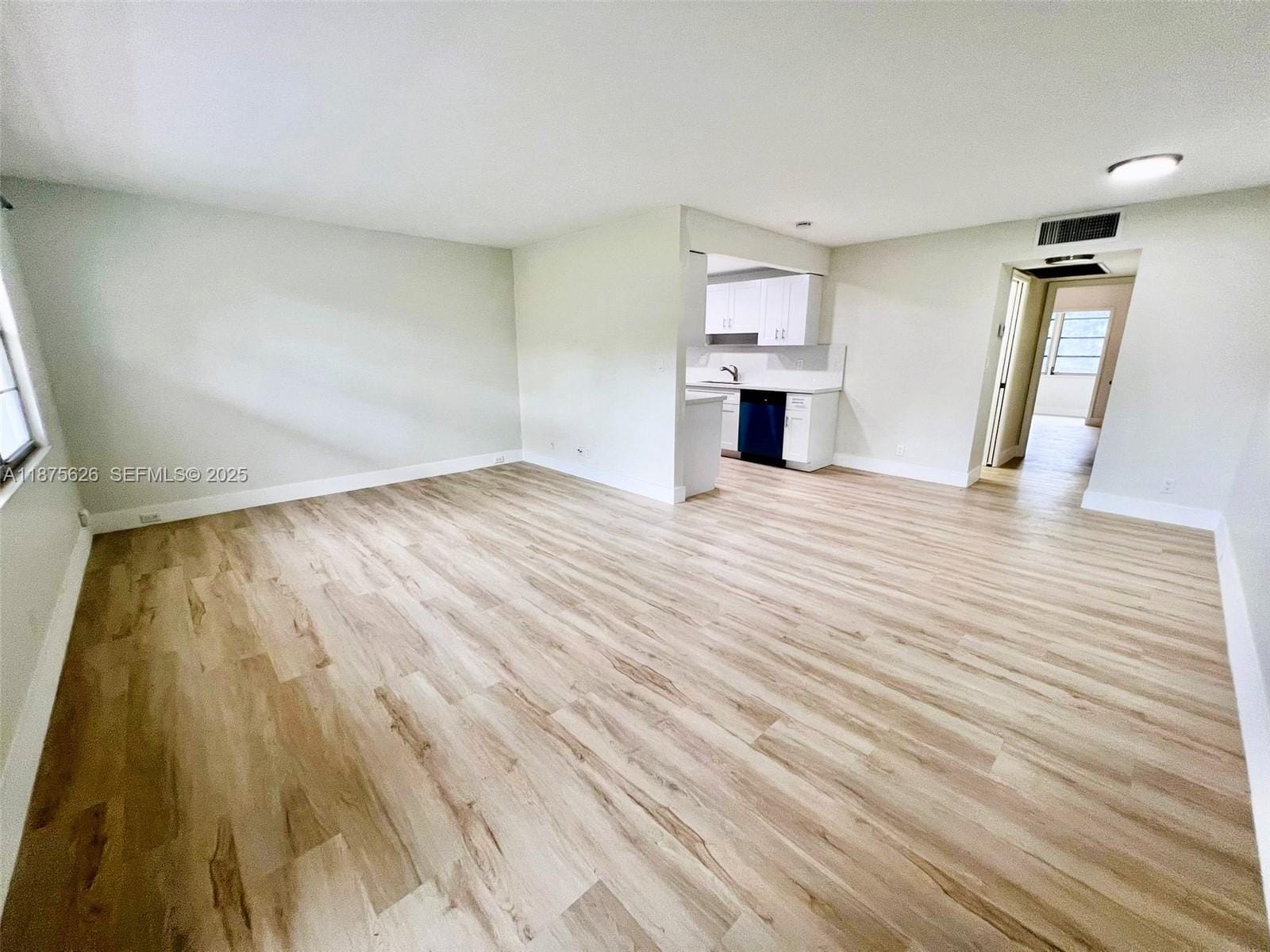 2002 Granada Drive J3 — photo 3
