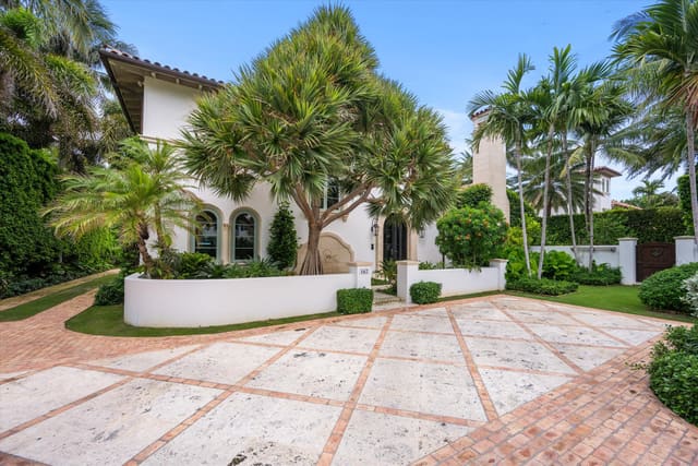167 Everglade Avenue, sold in Ocean Park H W Robbins Add In, Palm Beach, FL