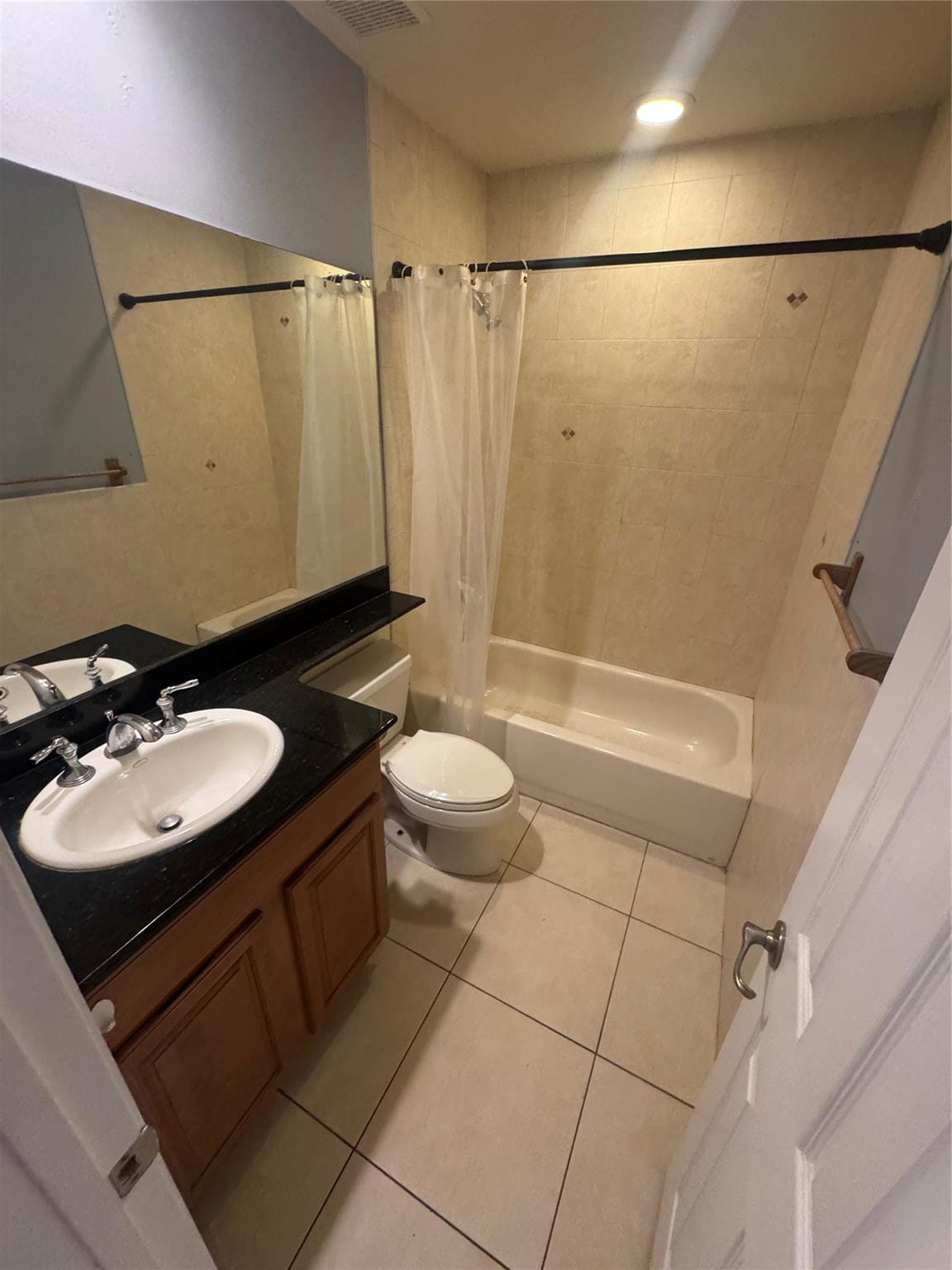 2120 NE 42nd Court 6 — photo 9