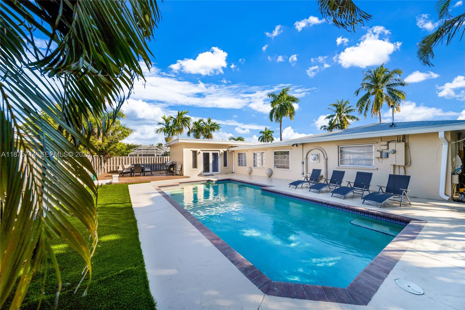 241 Oceanic Avenue, Lauderdale-By-The-Sea, FL 33308, Lauderdale By The Sea