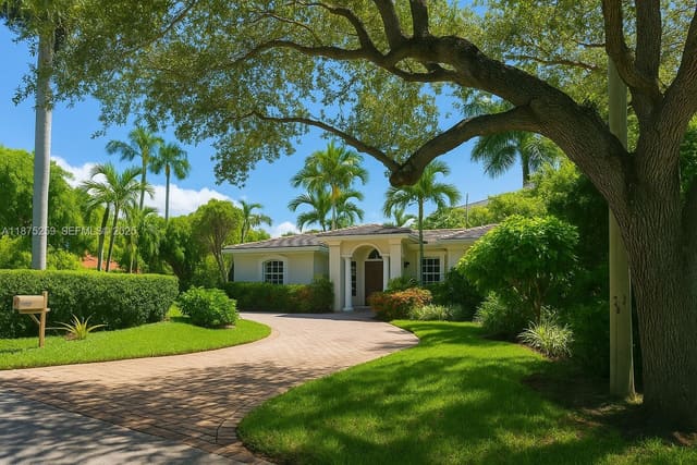 401 Warren Lane, Key Biscayne, FL 33149
