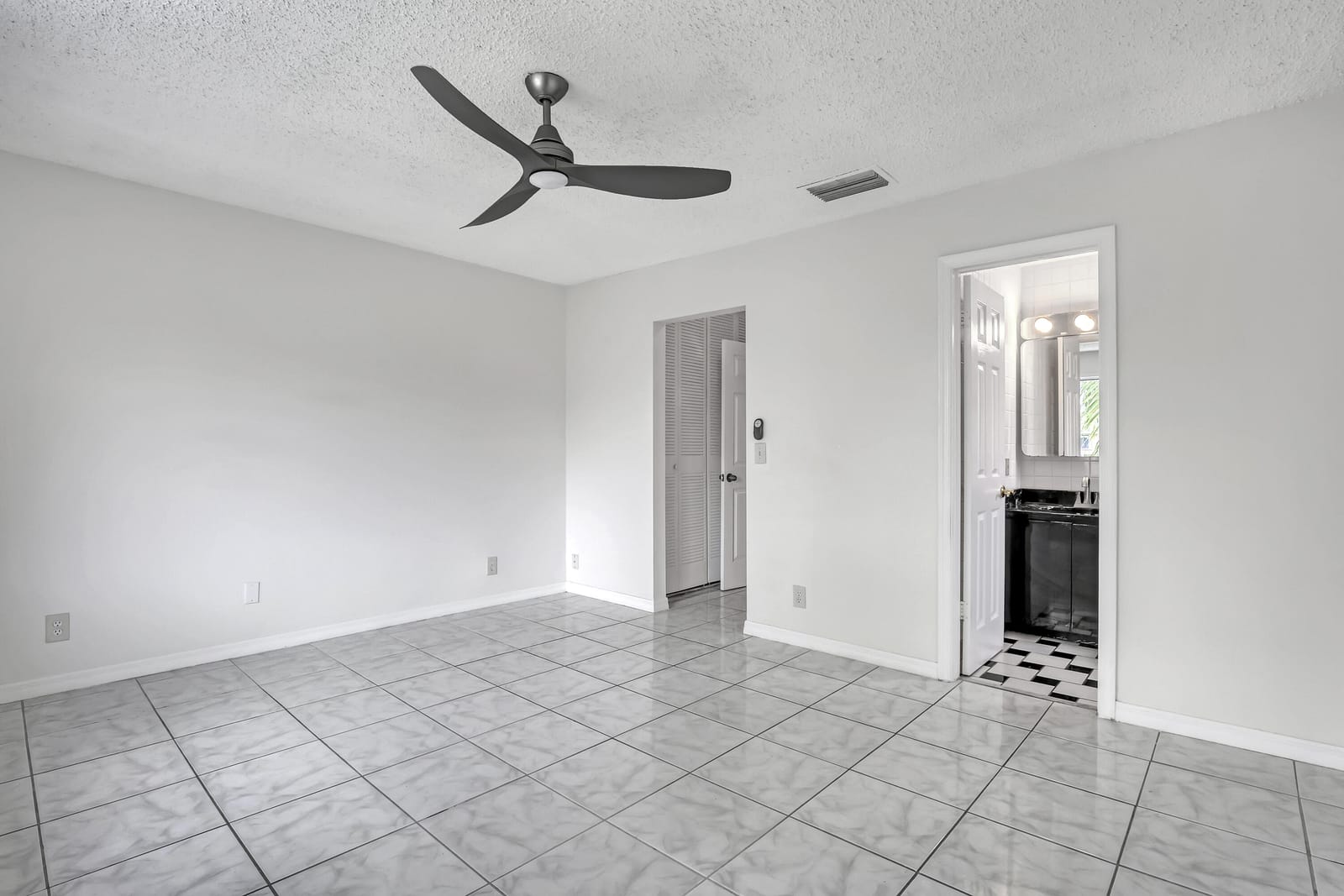 139 Sparrow Drive 5a, Royal Palm Beach, FL 33411 photo 18