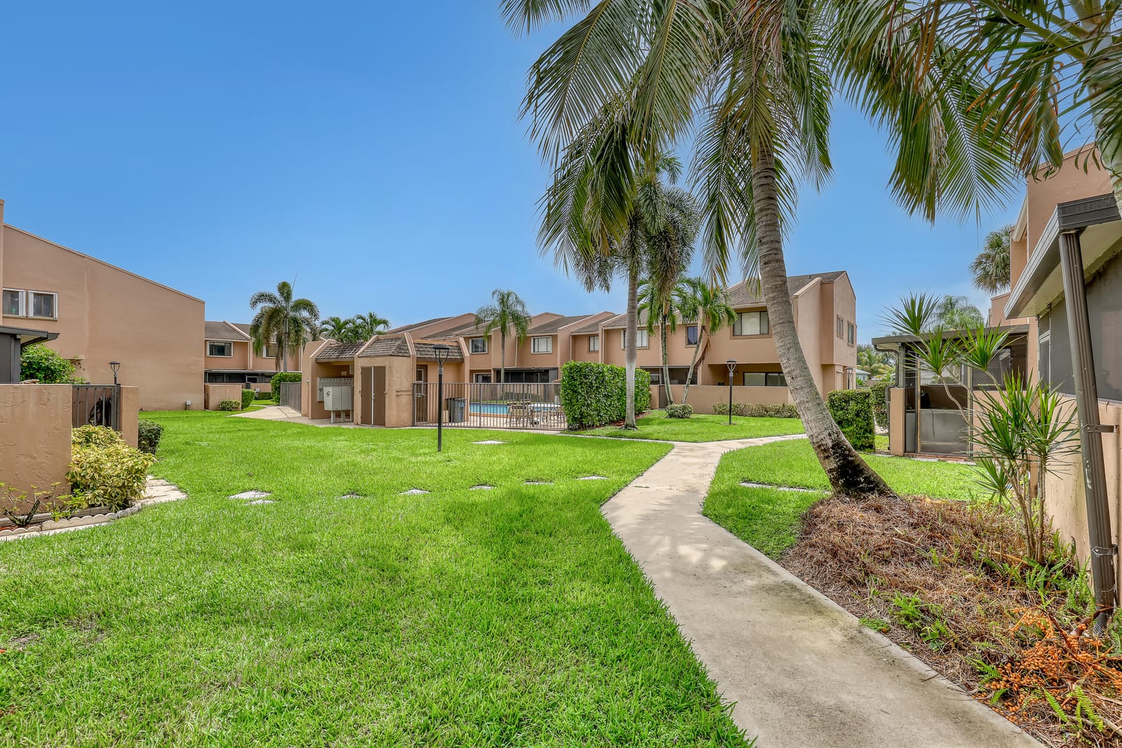 139 Sparrow Drive 5a, Royal Palm Beach, FL 33411 photo 29