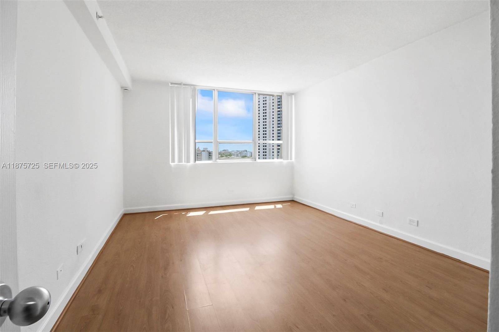 1500 Bay Road 1182S, Miami Beach, FL 33139 photo 5