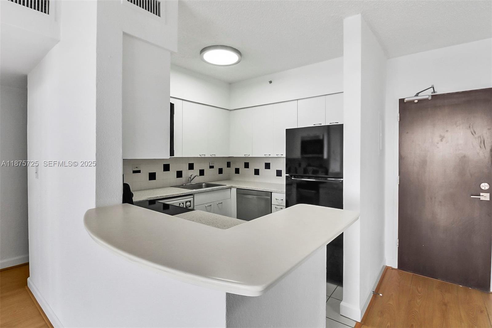 1500 Bay Road 1182S, Miami Beach, FL 33139 photo 9