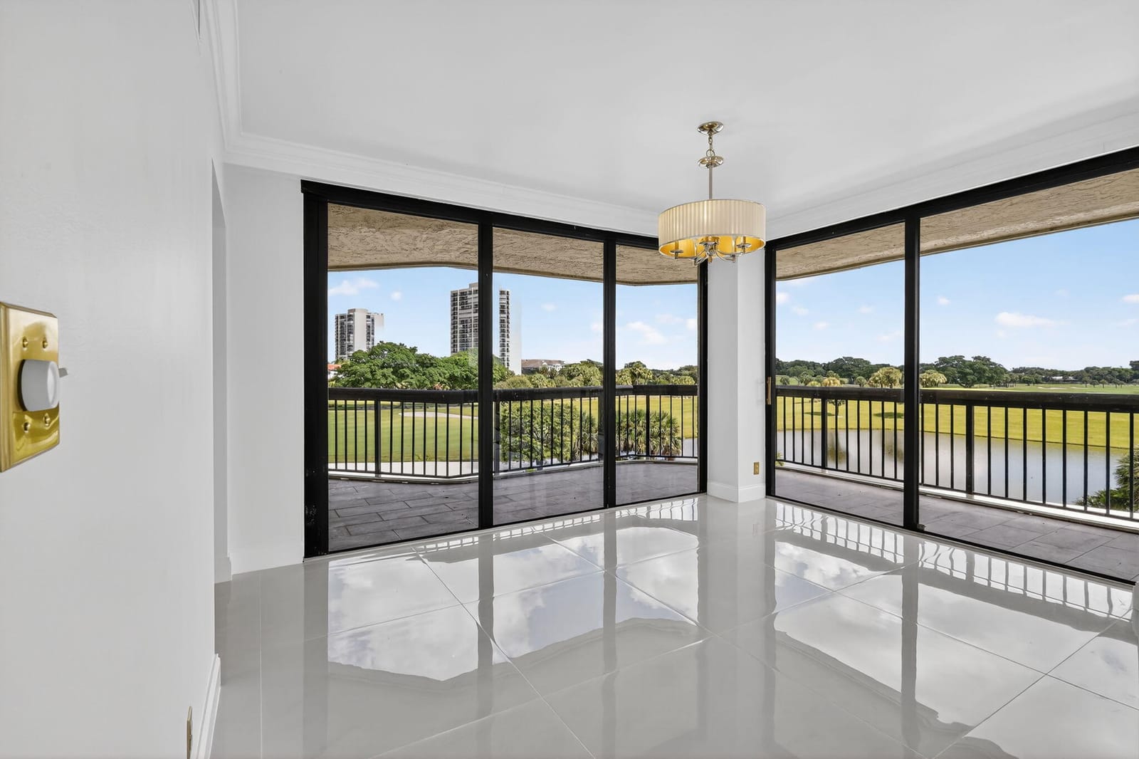 1900 Consulate Place 201, West Palm Beach, FL 33401 photo 12