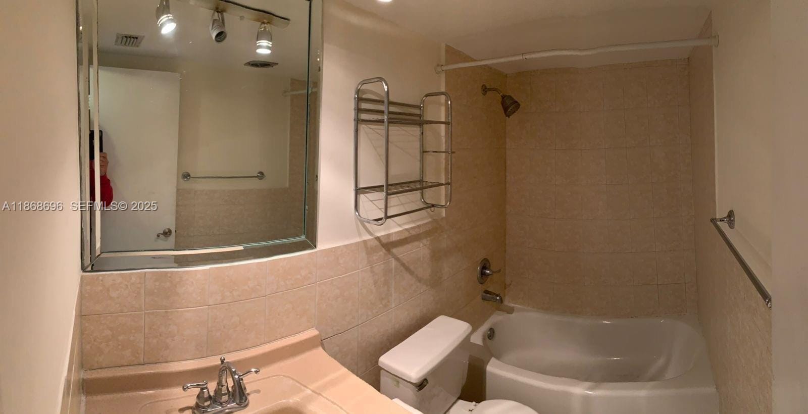 1120 102nd Street 16 — photo 2