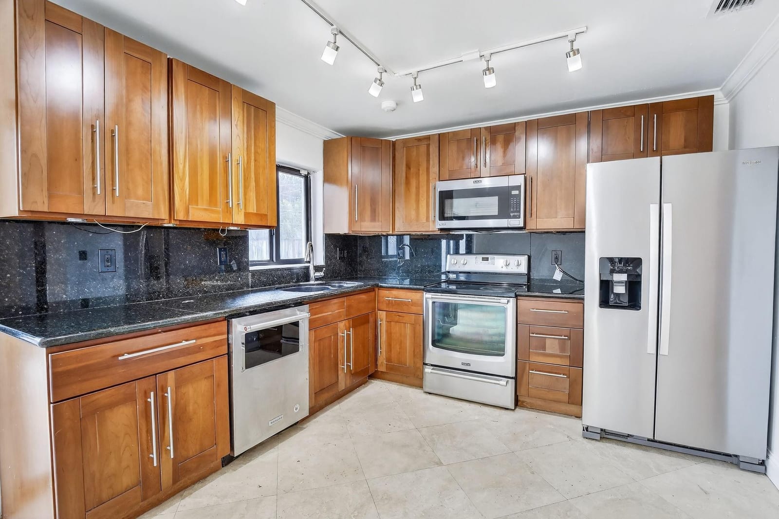 7161 Pershing Street — photo 6