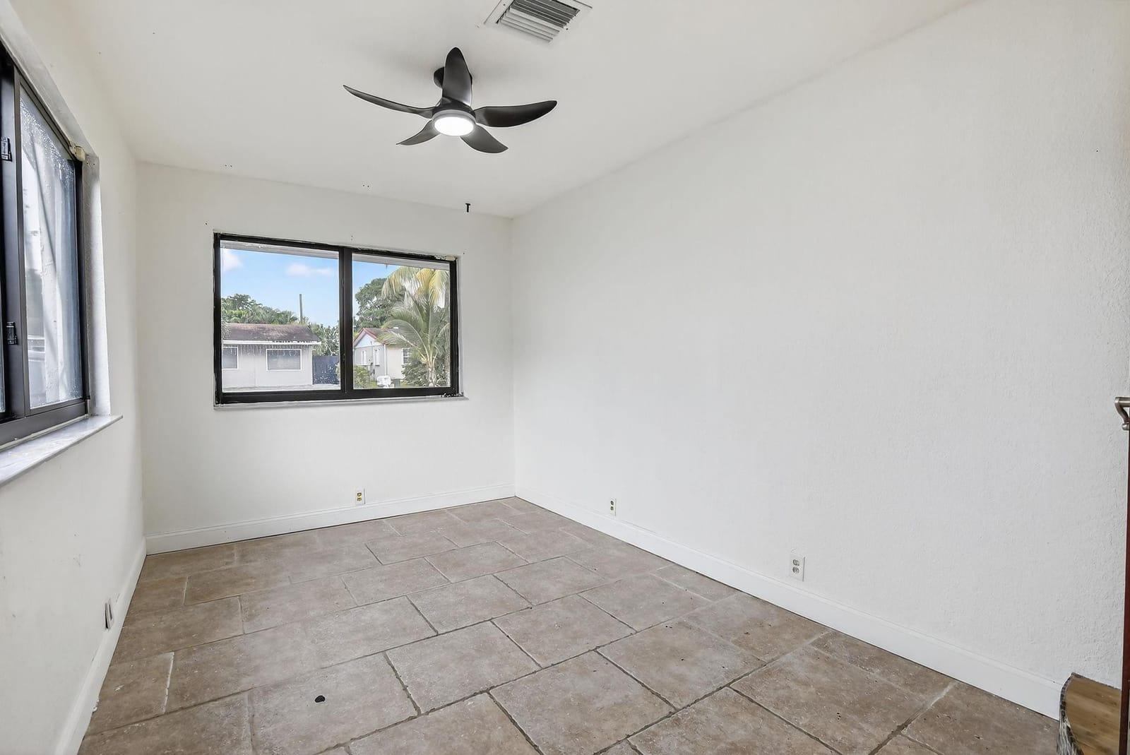 7161 Pershing Street — photo 9